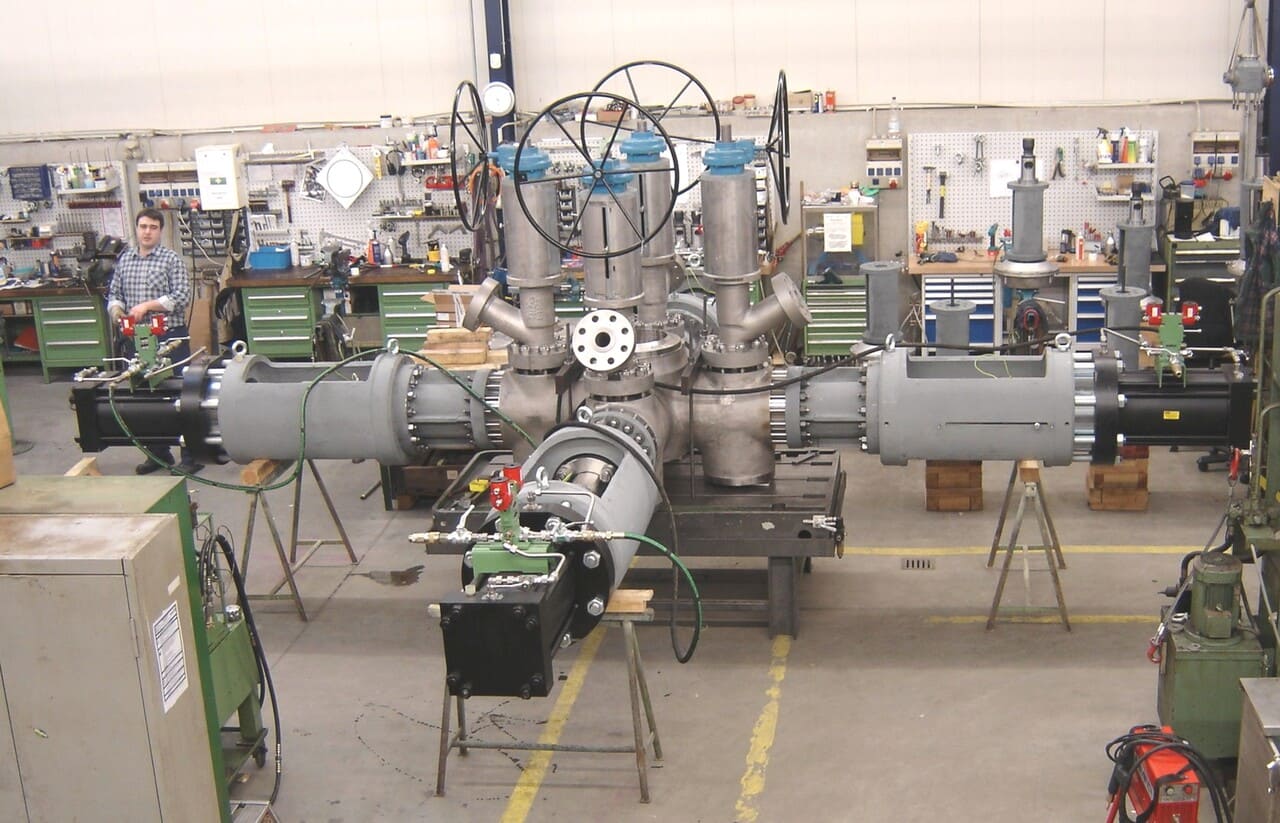 World's Largest Diverter Valve Assembly